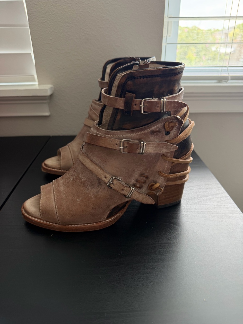 FREEBIRD by STEVEN - CARTERR heeled ankle shoes size 8 - Picture 3 of 9